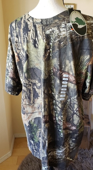 🆕️🦌NWT! Camo t shirt🌲🦌 - Picture 1 of 2